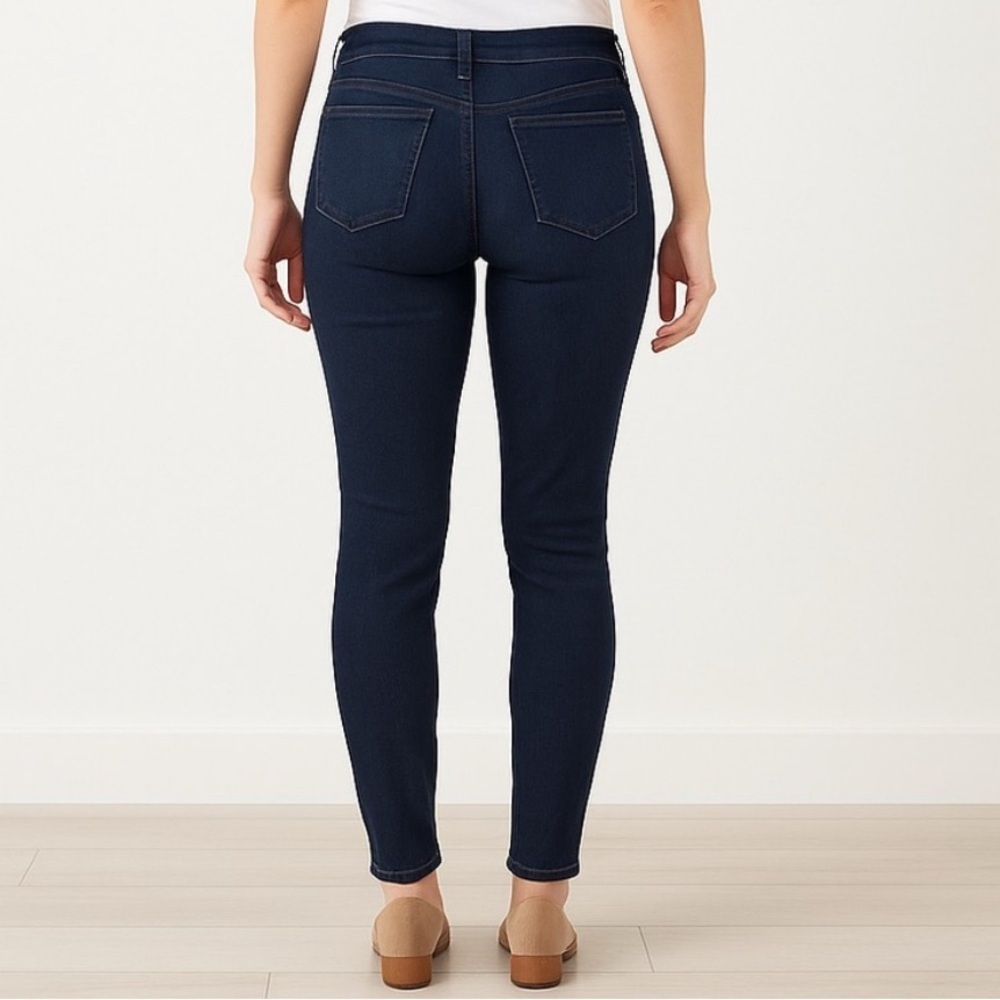 Just Black Dark Wash Skinny Jeans - Size 29 Made in USA